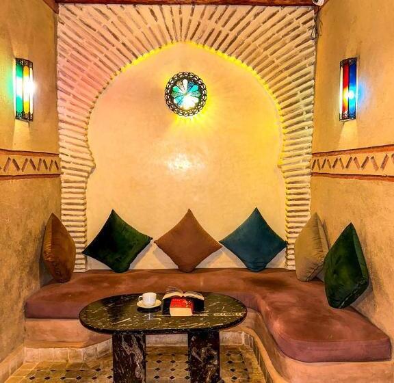 פנסיון Riad Amnay