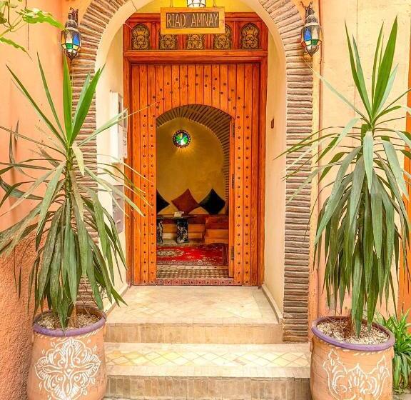 پانسیون Riad Amnay