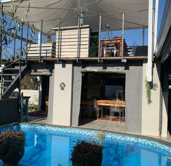 펜션 The Place Guesthouse Parys