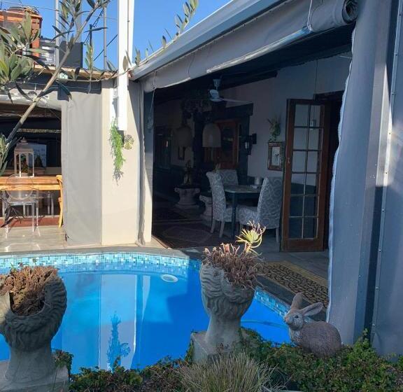 펜션 The Place Guesthouse Parys