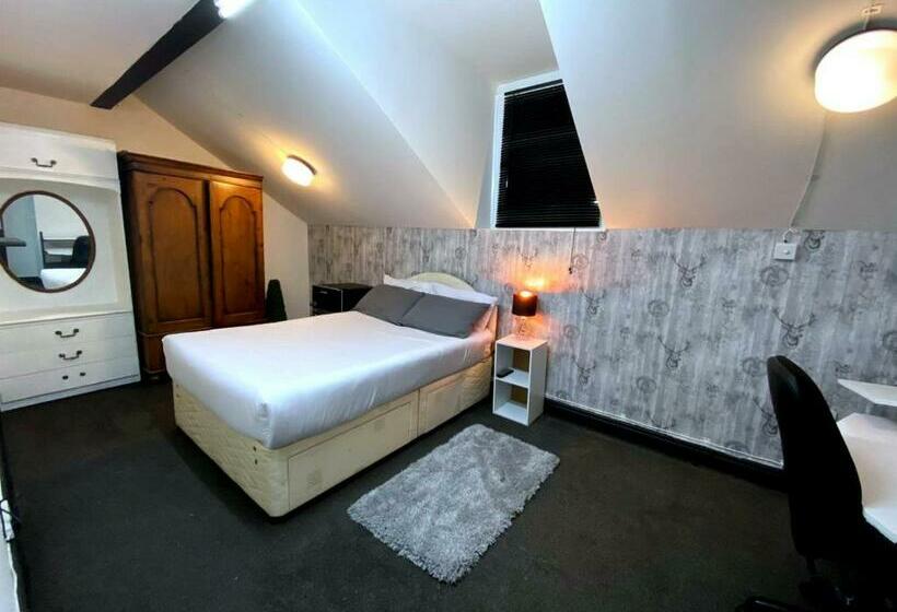 פנסיון Townhouse 105