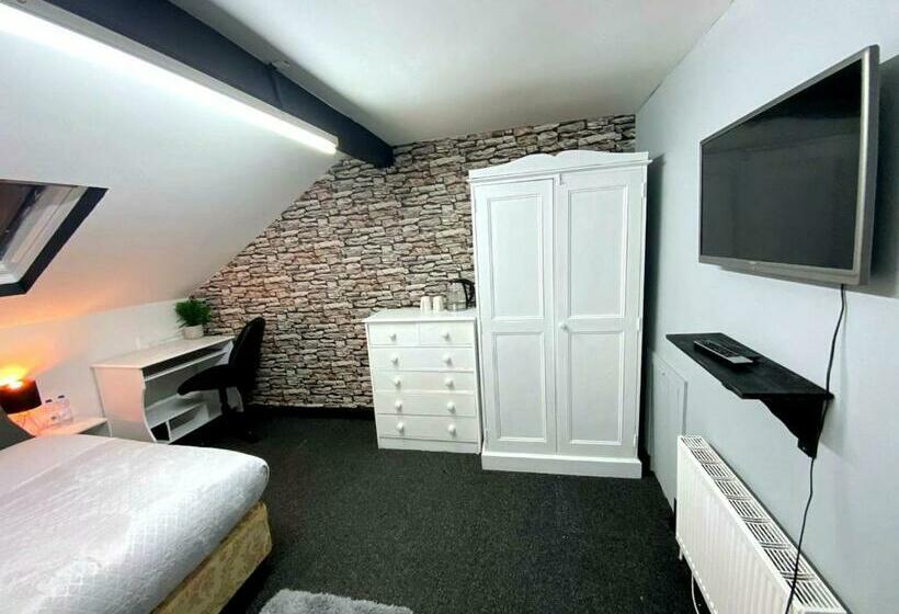 פנסיון Townhouse 105