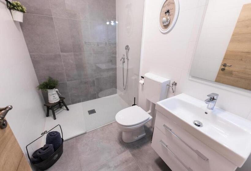 پانسیون Villa Xaxat