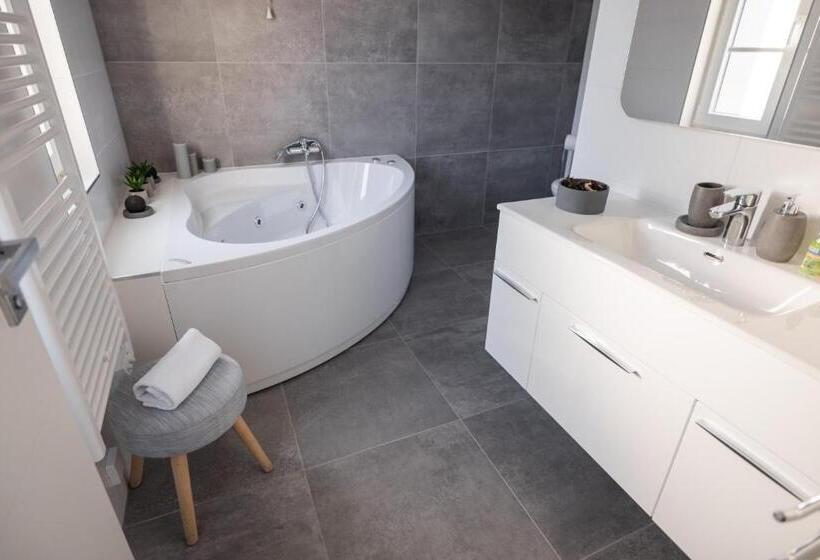 پانسیون Villa Xaxat