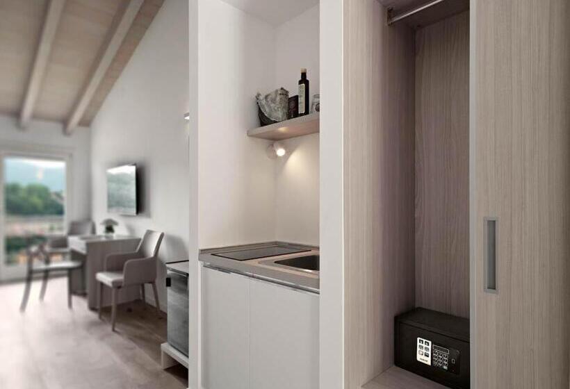 Residence Caffe Maya