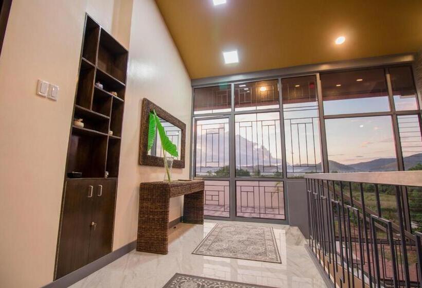 استراحتگاه Bella Villa Coron