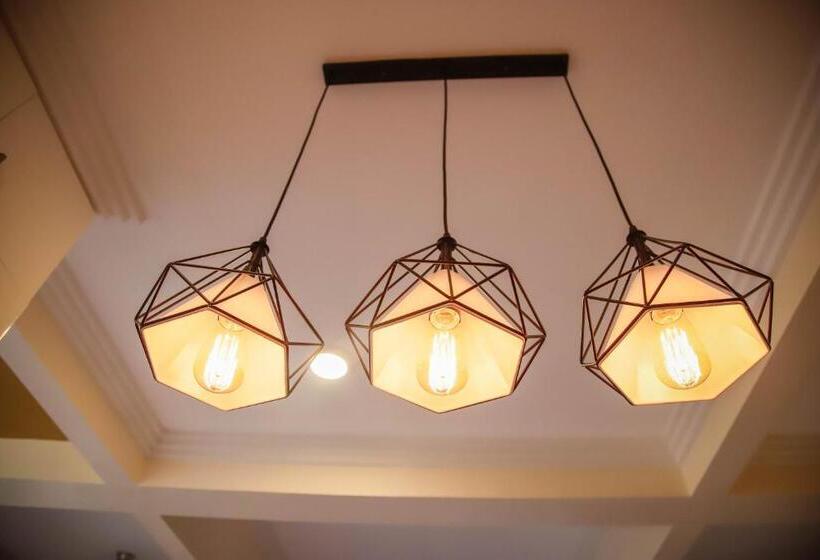 استراحتگاه Bella Villa Coron