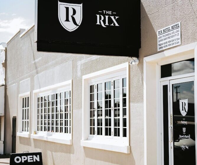 Rix Hotel Motel