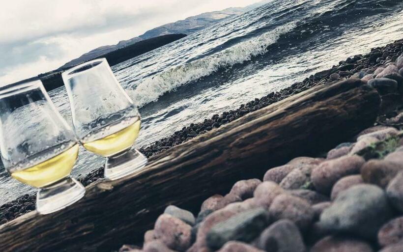 Bed and Breakfast Airanloch, Loch Ness, Adult Only