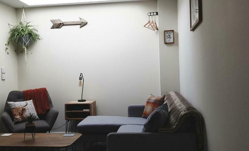 Bed and Breakfast Airanloch, Loch Ness, Adult Only