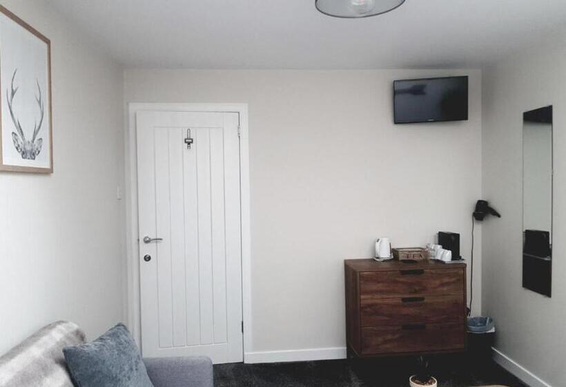 Bed and Breakfast Airanloch, Loch Ness, Adult Only