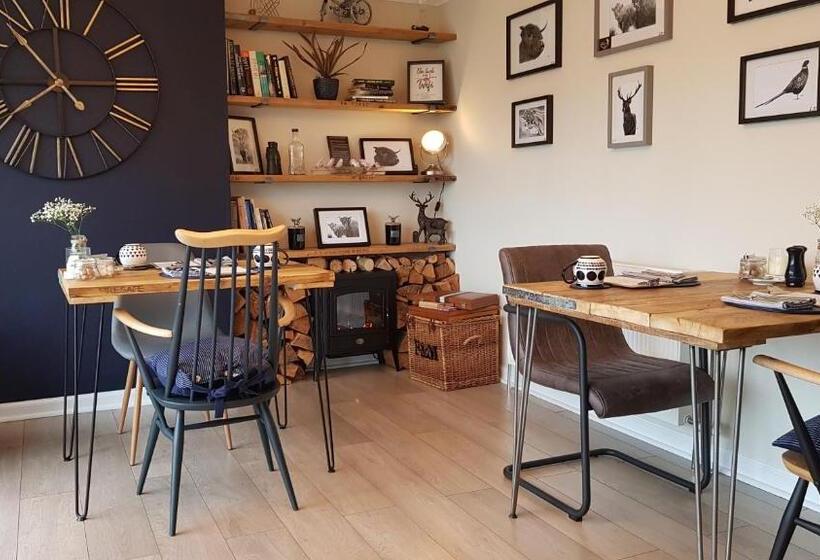 Bed and Breakfast Airanloch, Loch Ness, Adult Only