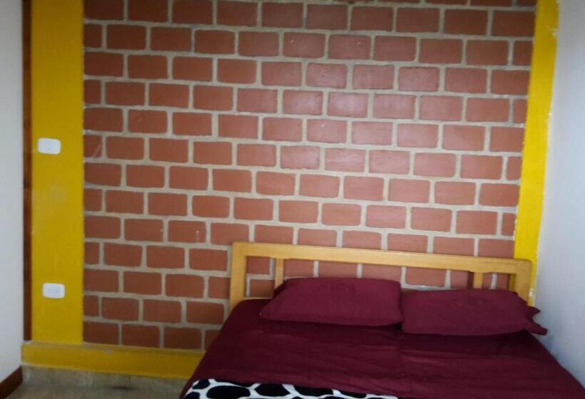 旅馆 Alex Country House