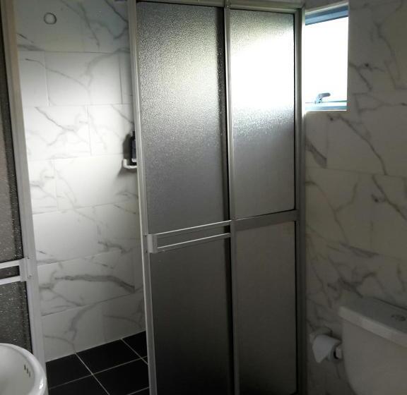 هاستل Alex Country House