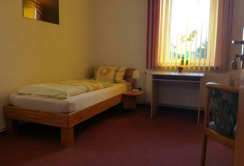 호스텔 Landgasthof Zur Erholung