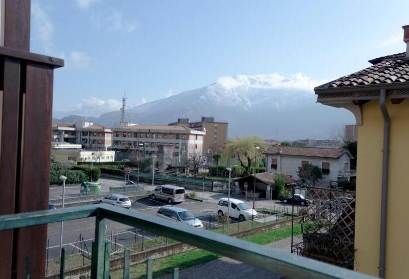 ベッドアンドブレックファースト Marigold