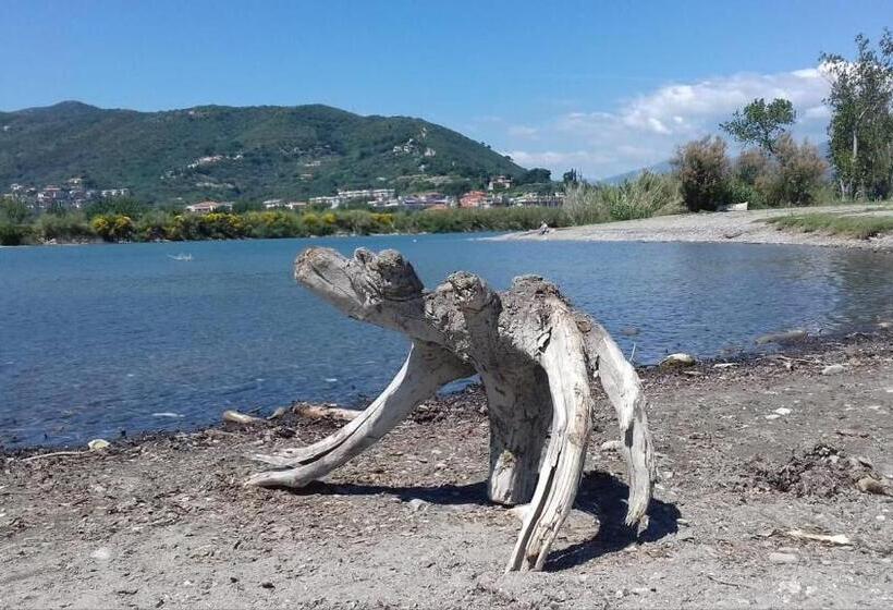 مبيت وإفطار Il Girasole ...at Andorus  House