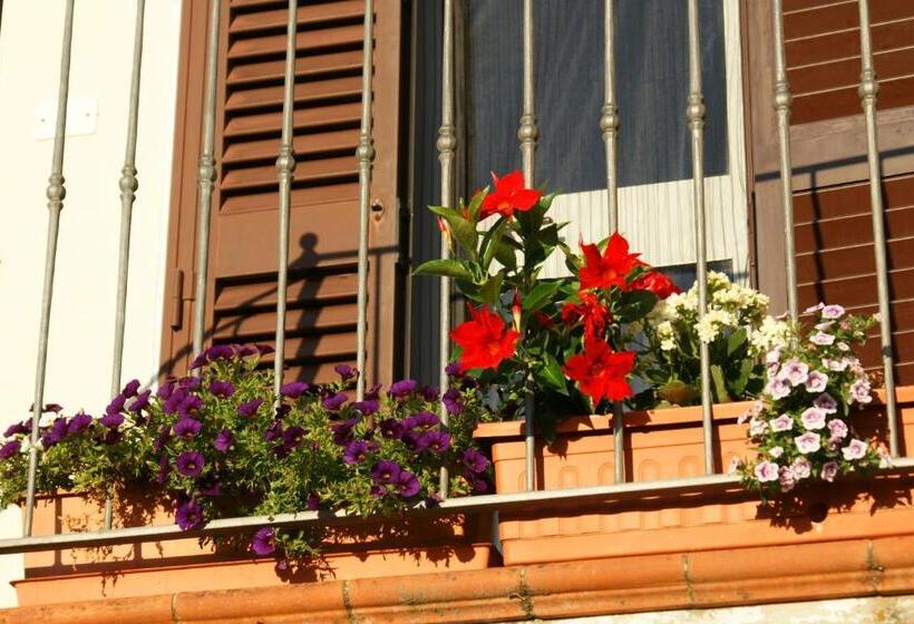 تختخواب و صبحانه Il Podere La Casina