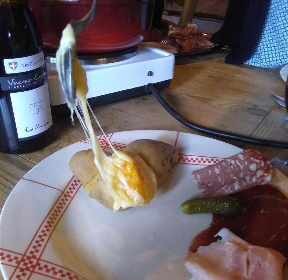 مبيت وإفطار Maison De Marie