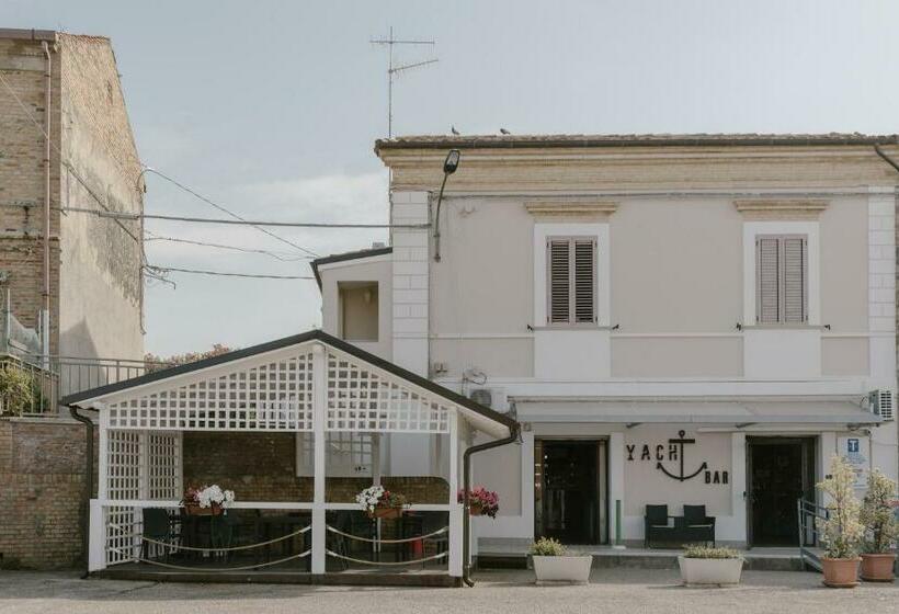 مبيت وإفطار Stazione A Mare