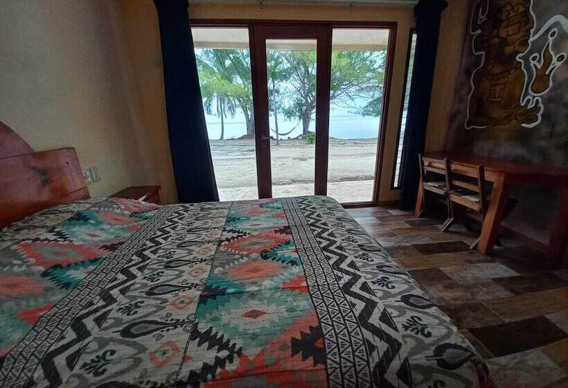 مبيت وإفطار Xcalak Caribe Lodge