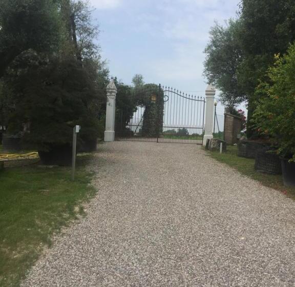 酒店 Agriturismo Il Glicine Bianco