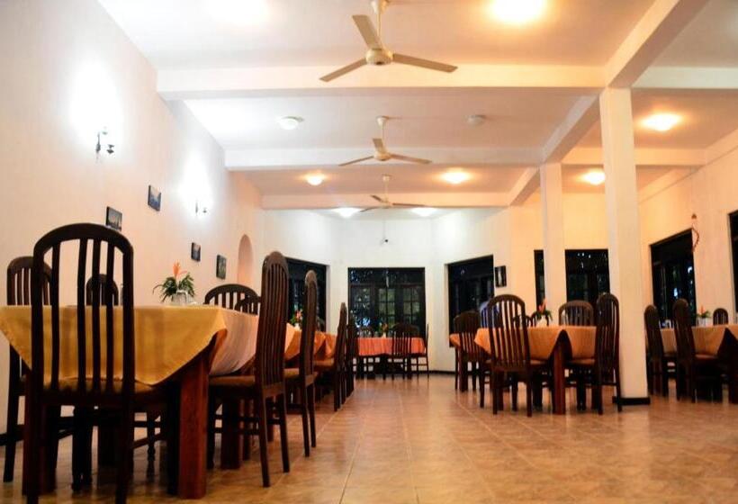 فندق Breeta S Garden