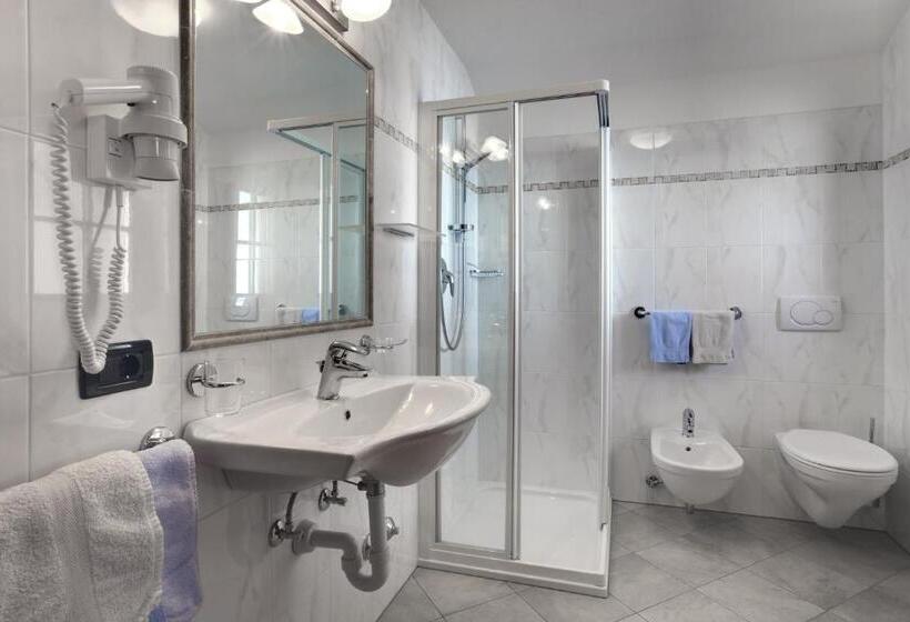 בית מלון כפרי Ciasa Medalghes