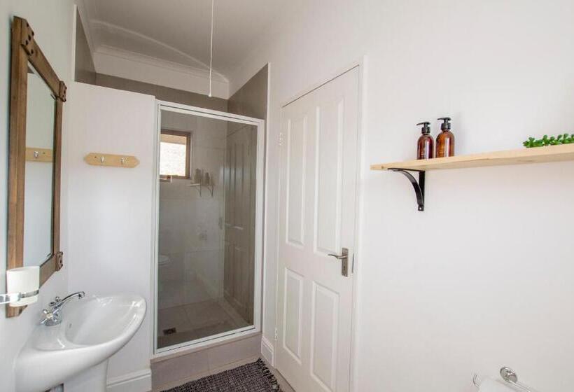 فندق Desert Wind Private Guest And Game Farm