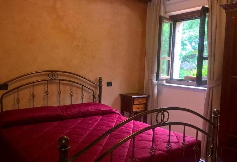 בית מלון כפרי Fattoria Sos Astores