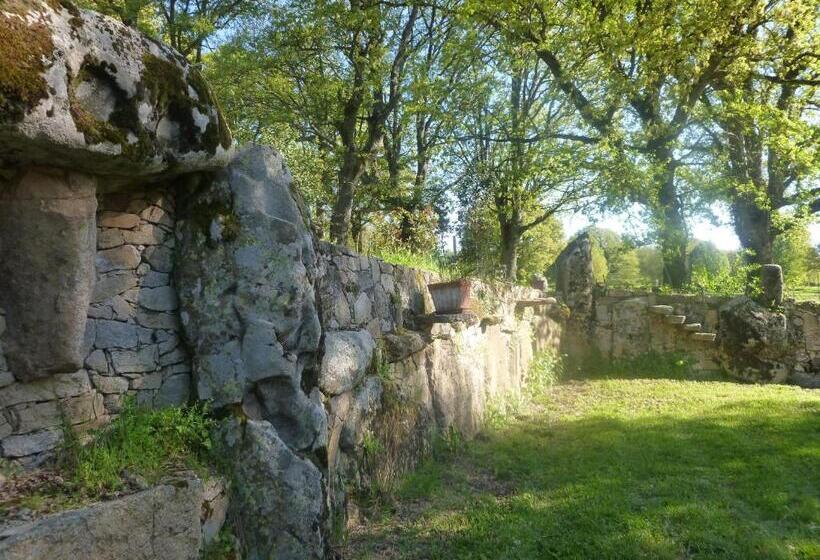 בית מלון כפרי Fattoria Sos Astores