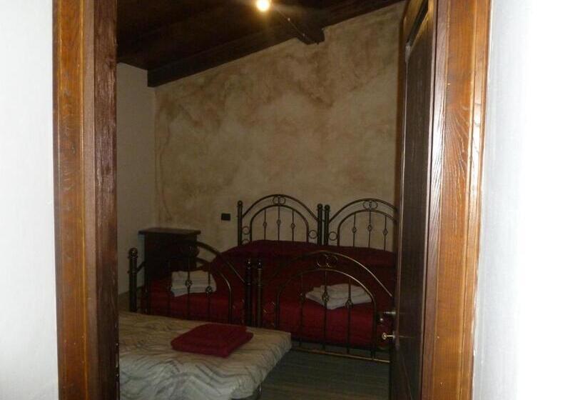 בית מלון כפרי Fattoria Sos Astores