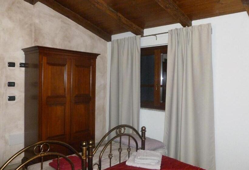 בית מלון כפרי Fattoria Sos Astores