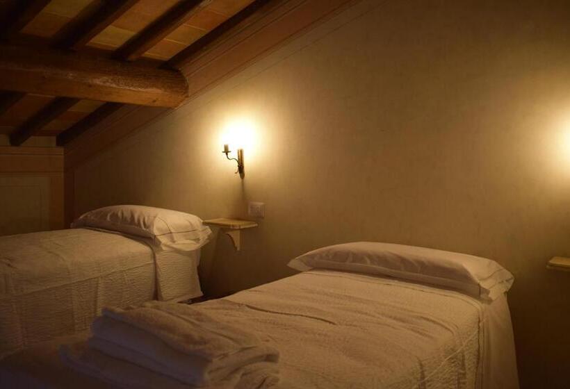 בית מלון כפרי La Fornella Dell Anita