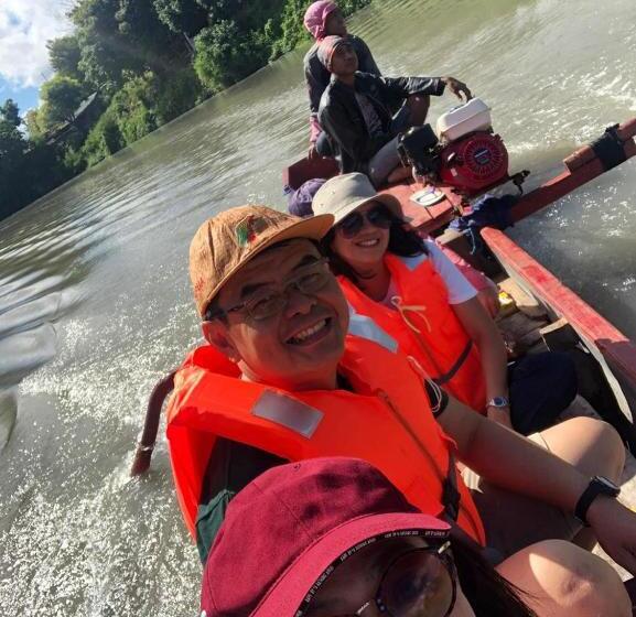 Отель Pondok Wisata Dan Restoran Elim