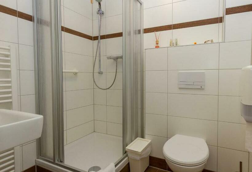 Отель & Restaurant Wilder Eber