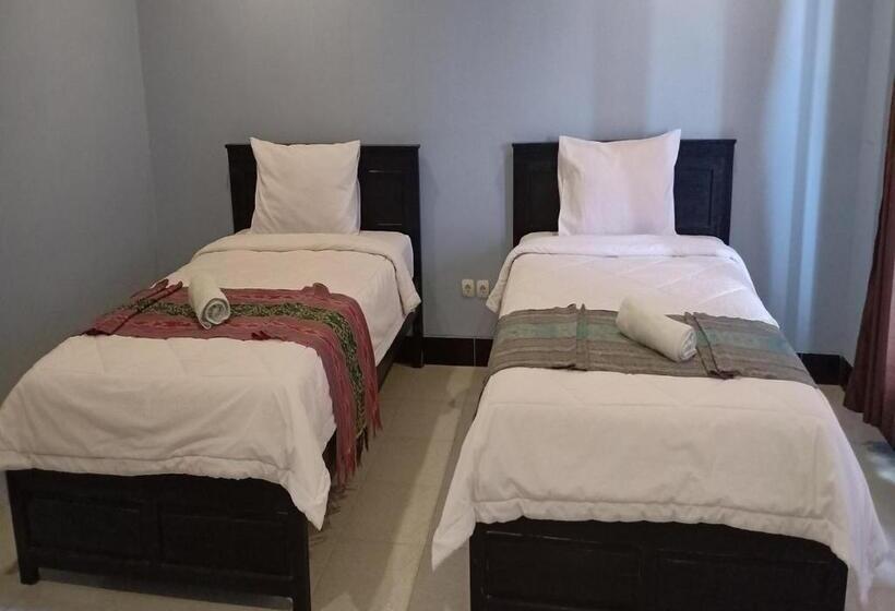 בית מלון כפרי Ridho Malik