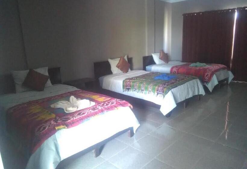 בית מלון כפרי Ridho Malik