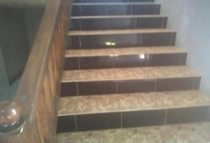 בית מלון כפרי Ridho Malik