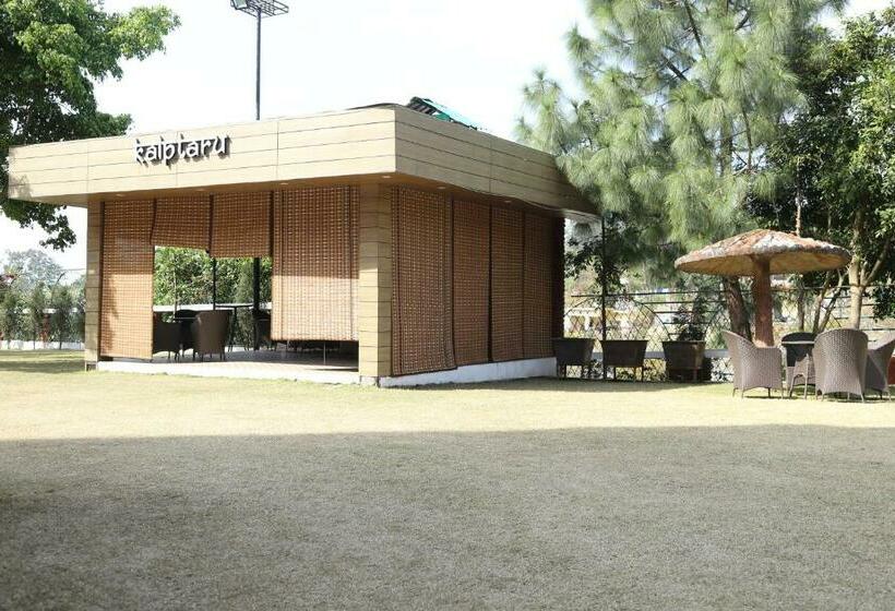 בית מלון כפרי Shahanshahi Adventure Park & Wellness Resort 12 Km Away From Mussoorie