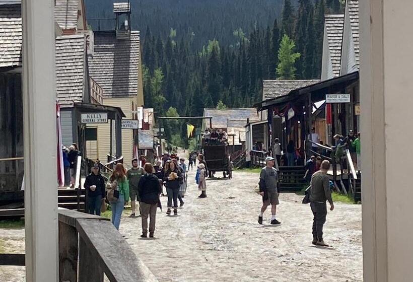 Отель St. George