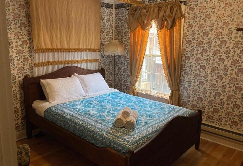 Отель St. George