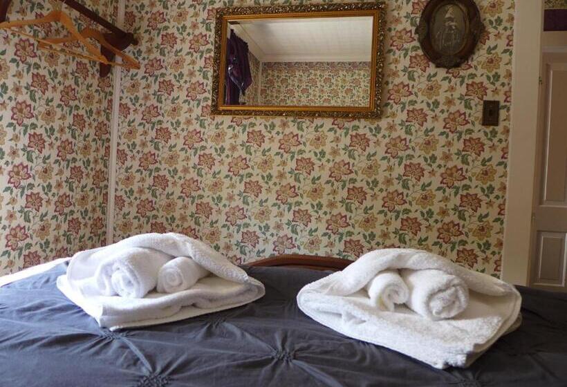 Отель St. George