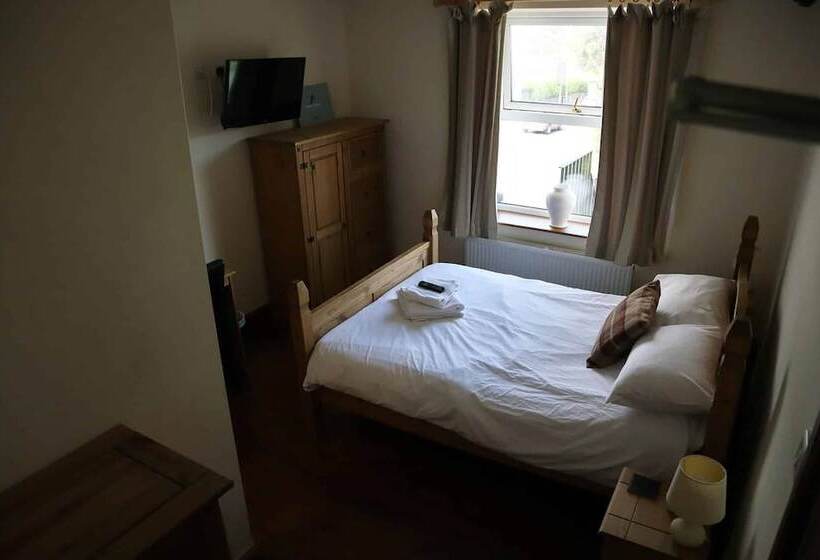 فندق Hare And Hounds