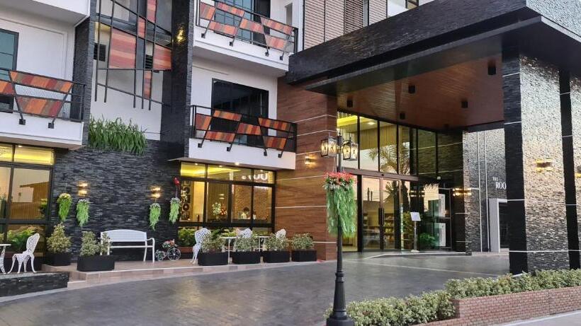 ホテル The Room Boutique