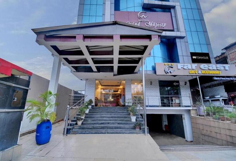 ホテル Super Townhouse Hatigaon Near Medicity