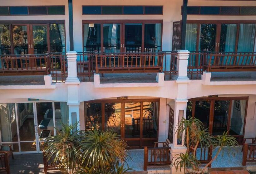 בית מלון כפרי Vijit Nakorn