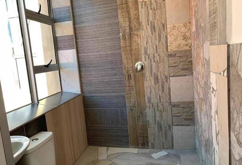 פנסיון Forchutec Guest House