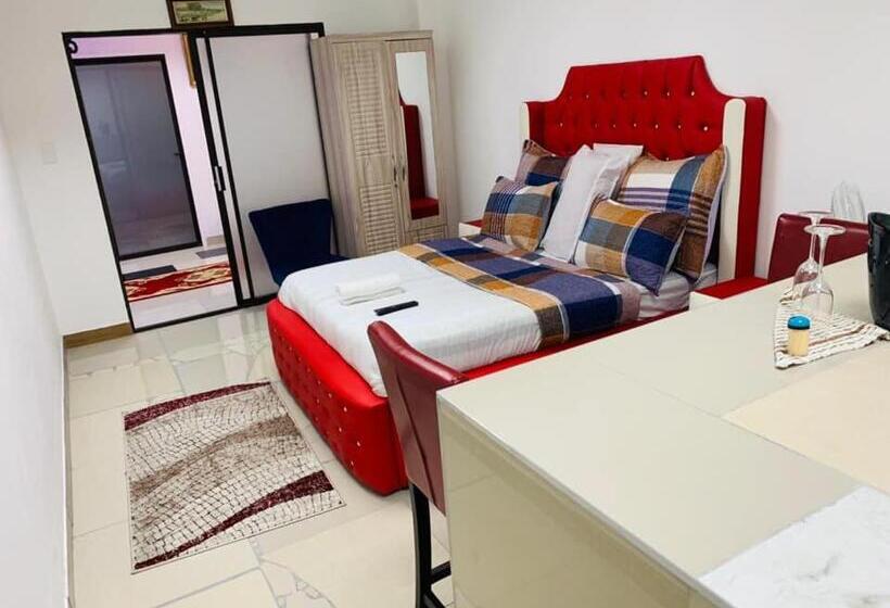 פנסיון Forchutec Guest House