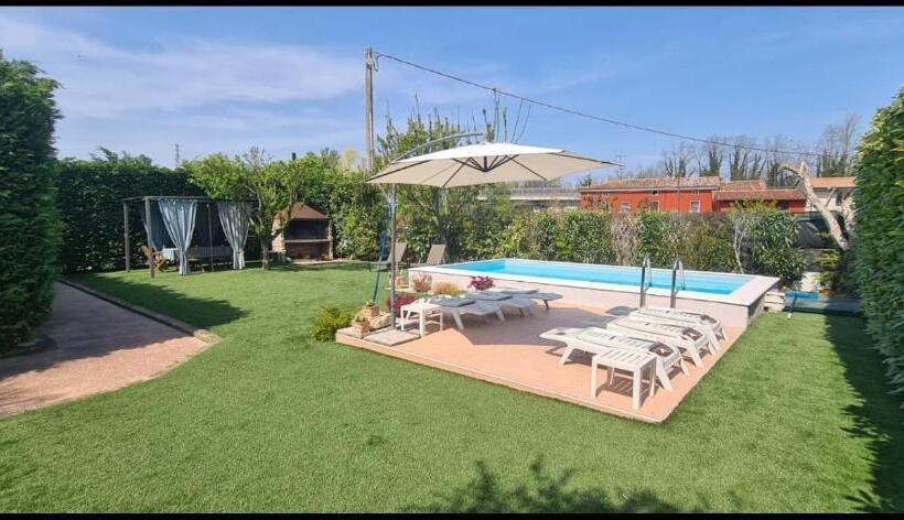 بنسيون Garda Family House